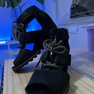 Sorel Joanie Lace Up Wedges - 11 - Black Leather - Lace Up